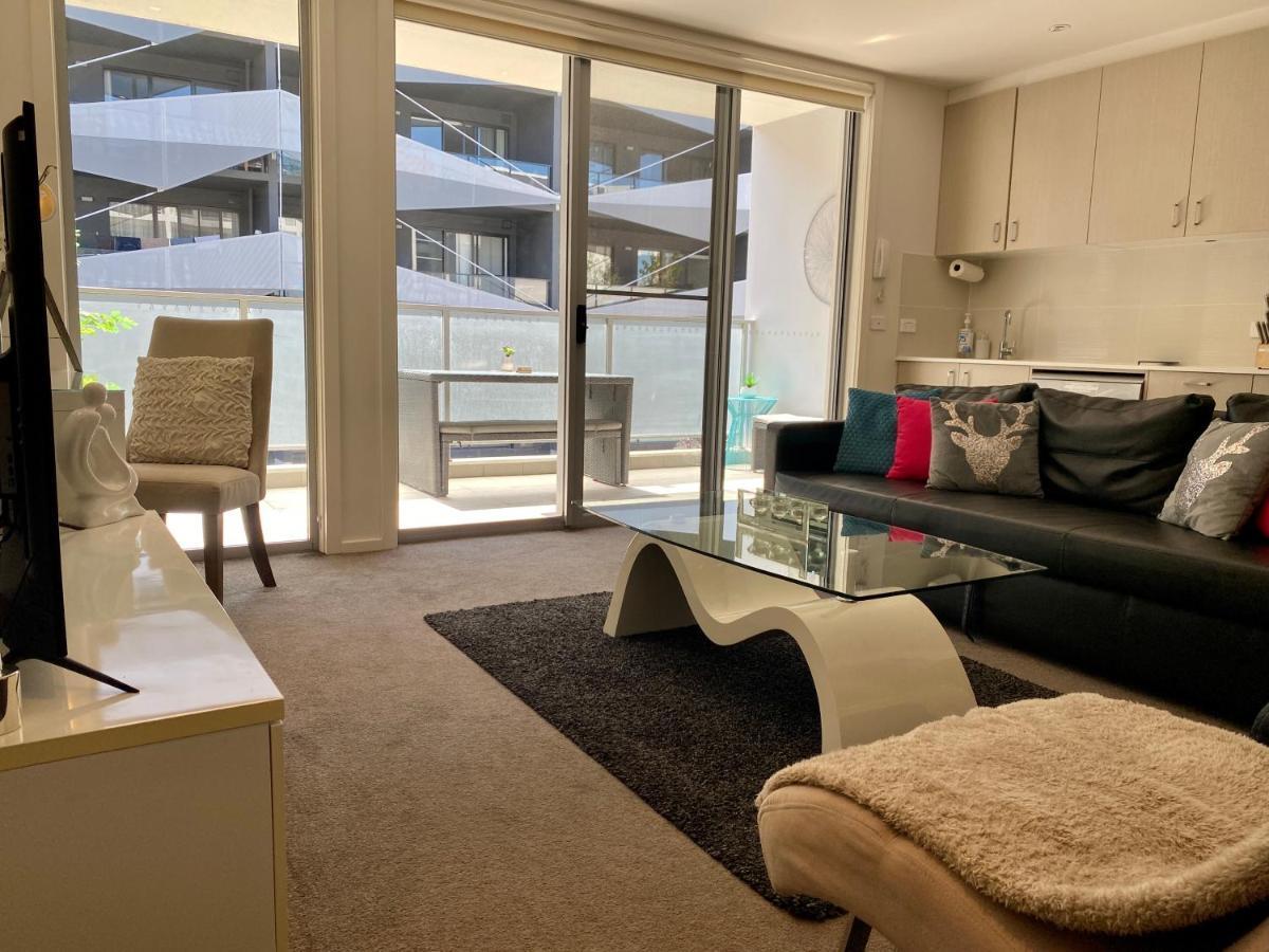 Envy 30 Luxe 1 Bedroom Executive Apartment In The Heart Of Braddon Wine Wifi Secure Parking Canberra Exterior photo
