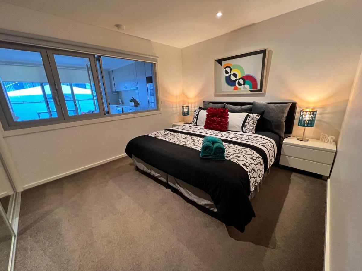 Envy 30 Luxe 1 Bedroom Executive Apartment In The Heart Of Braddon Wine Wifi Secure Parking Canberra Exterior photo
